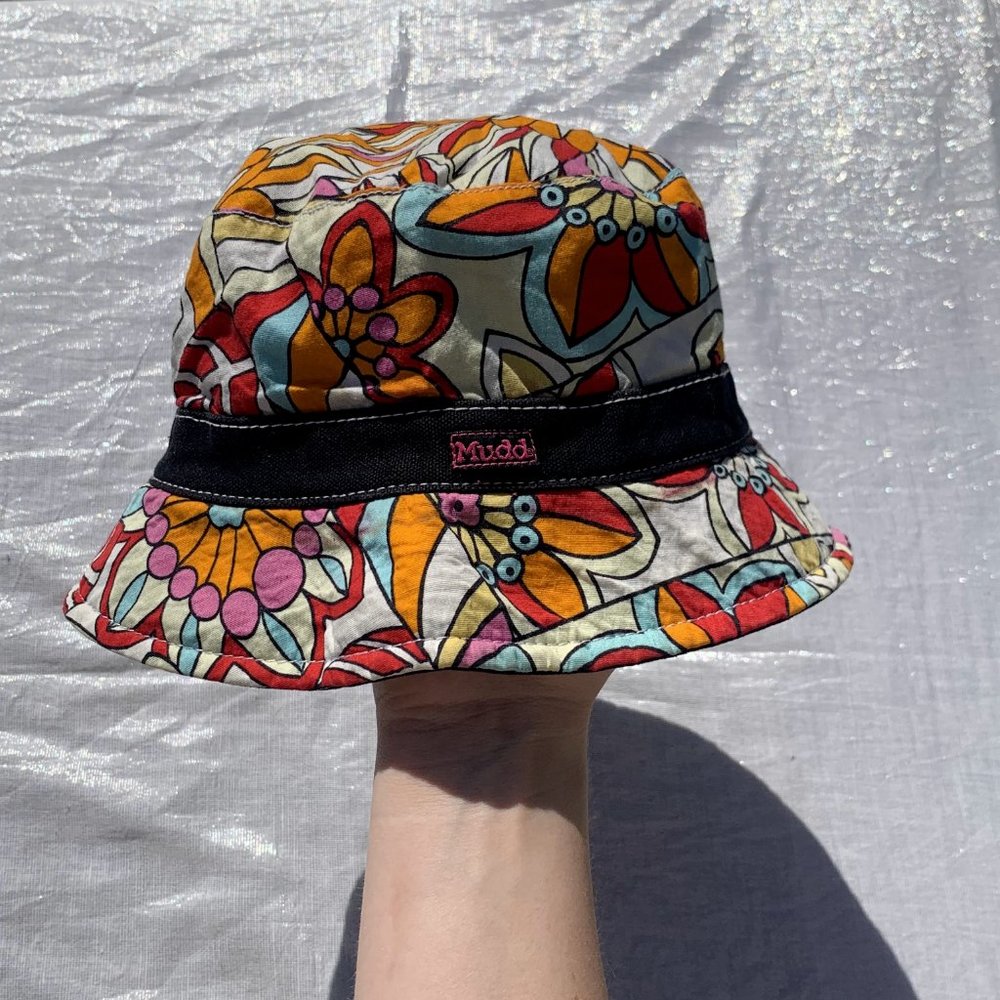 Mudd Reverible Bucket Hat 💕 🖤 🧡